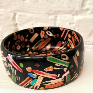 Black coloured pencil bowl